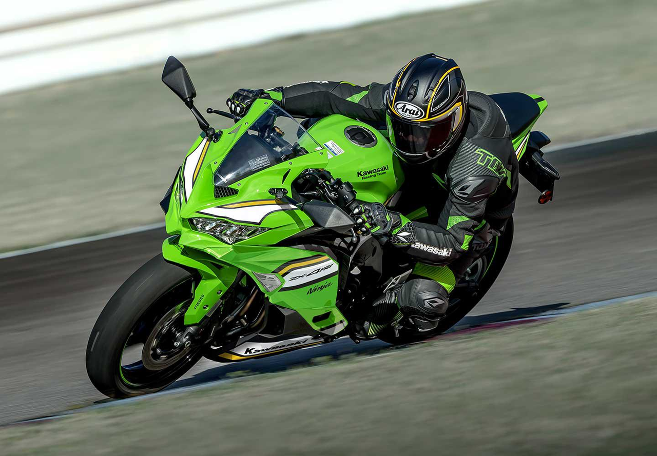 Maneabilidade Supersport, potência de frenagem e comportamento de condução